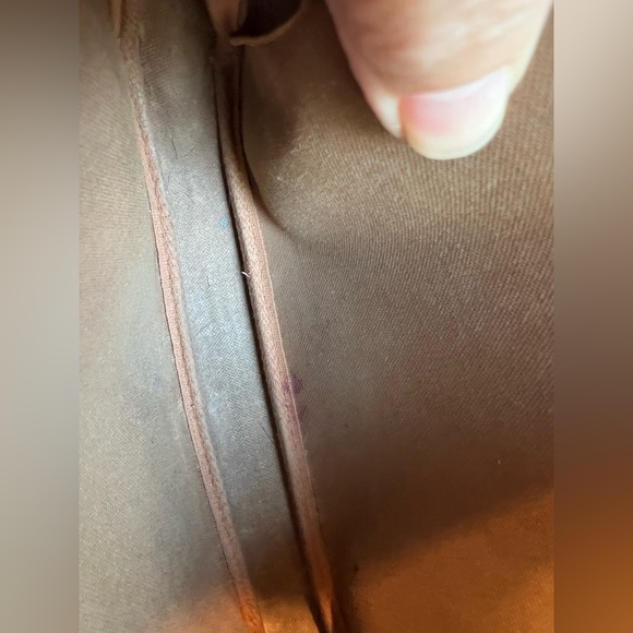 Louis Vuitton Pochette Monogram Canvas - Picture 9 of 16